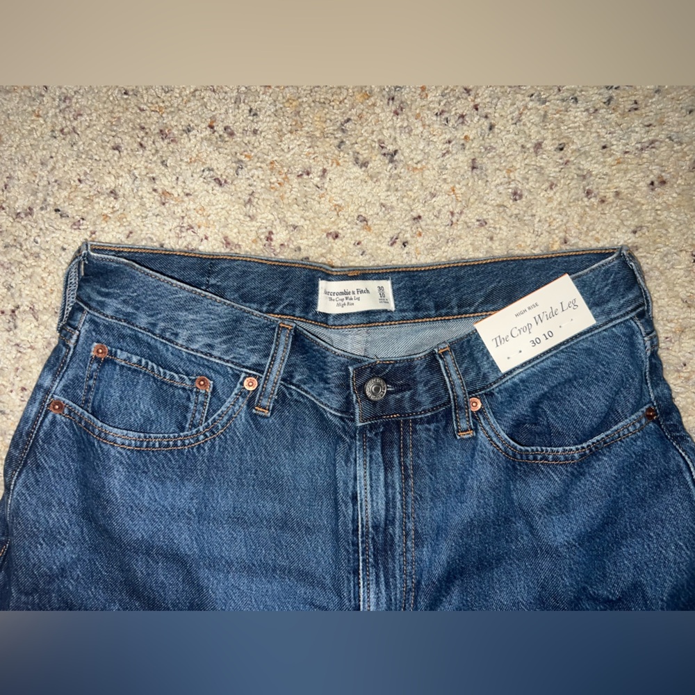 Abercrombie & Fitch Medium Blue Wide-Leg Jeans - Picture 4 of 5